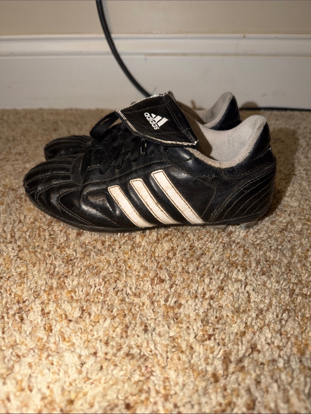 Used Adidas Size 1 1/2 Soccer Cleats